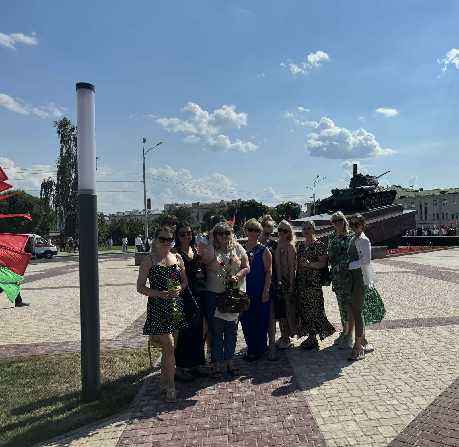 Работники, члены профсоюза ГУ «РНПЦ РМиЭЧ», приняли участие в открытии площади Восстания и памятного знака, посвященных Дню Независимости Республики Беларусь  и 80-й годовщине освобождения Беларуси от немецко-фашистских захватчиков